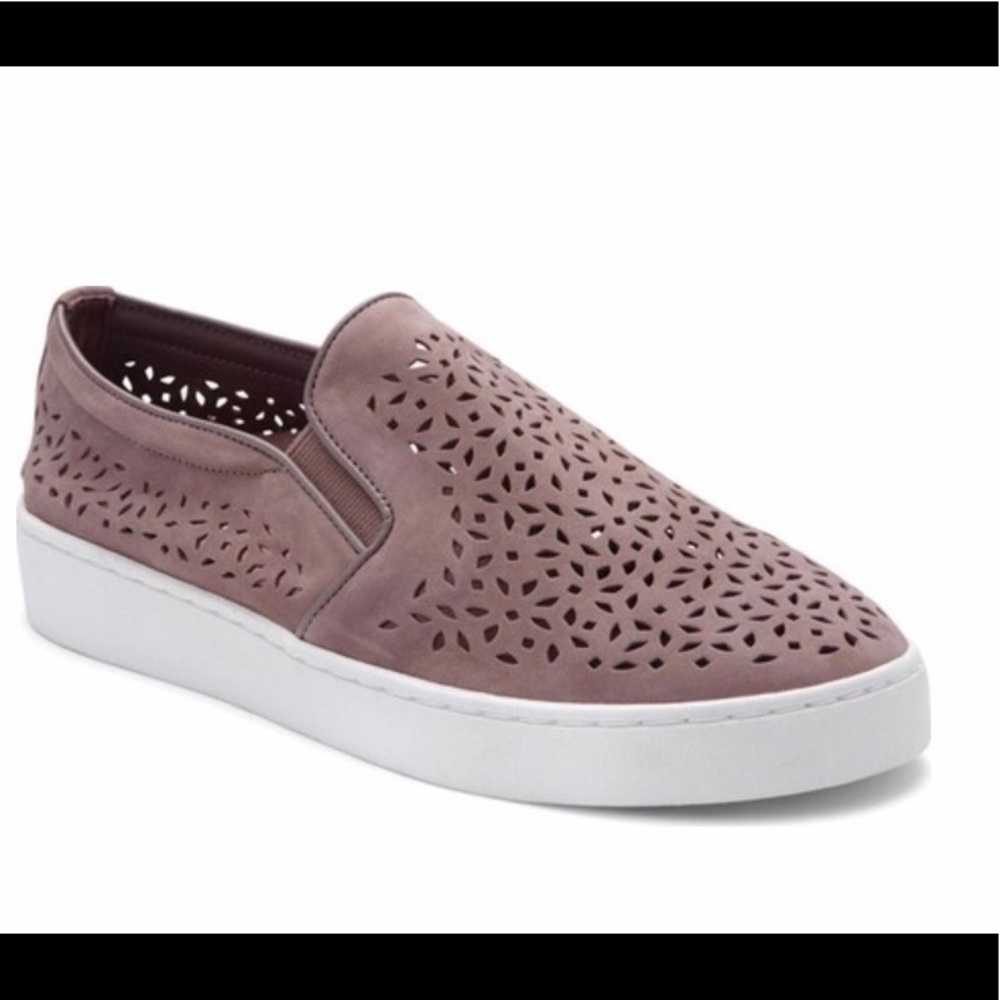 Vionic Midi Perf Slip On Sneaker Size 9 EUC